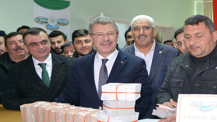 Kayseri Şeker, yaklaşan Kurban Bayramı öncesinde üreticisine çifte Bayram müjdesi