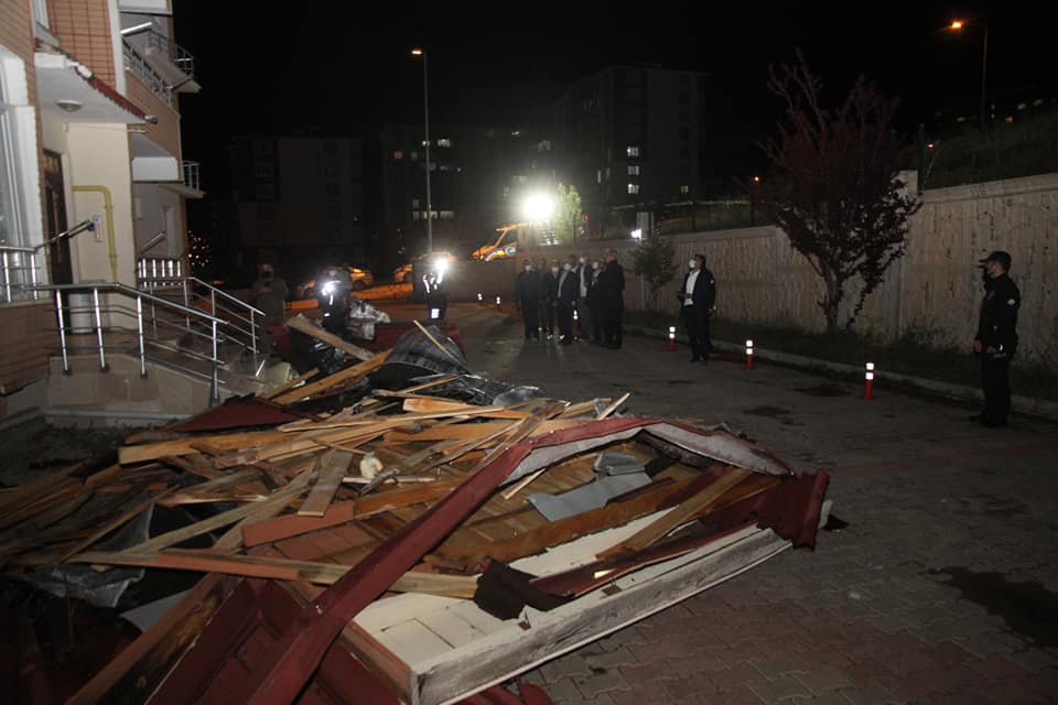 Yozgat'ta hafta sonu akşam saatlerinde sağanak yağış ve fırtına etkili