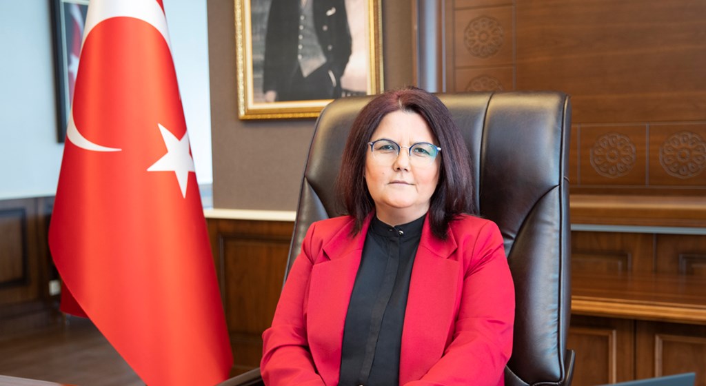 Aile ve Sosyal Hizmetler Bakanı Derya Yanık, Bakanlığa bağlı kadın