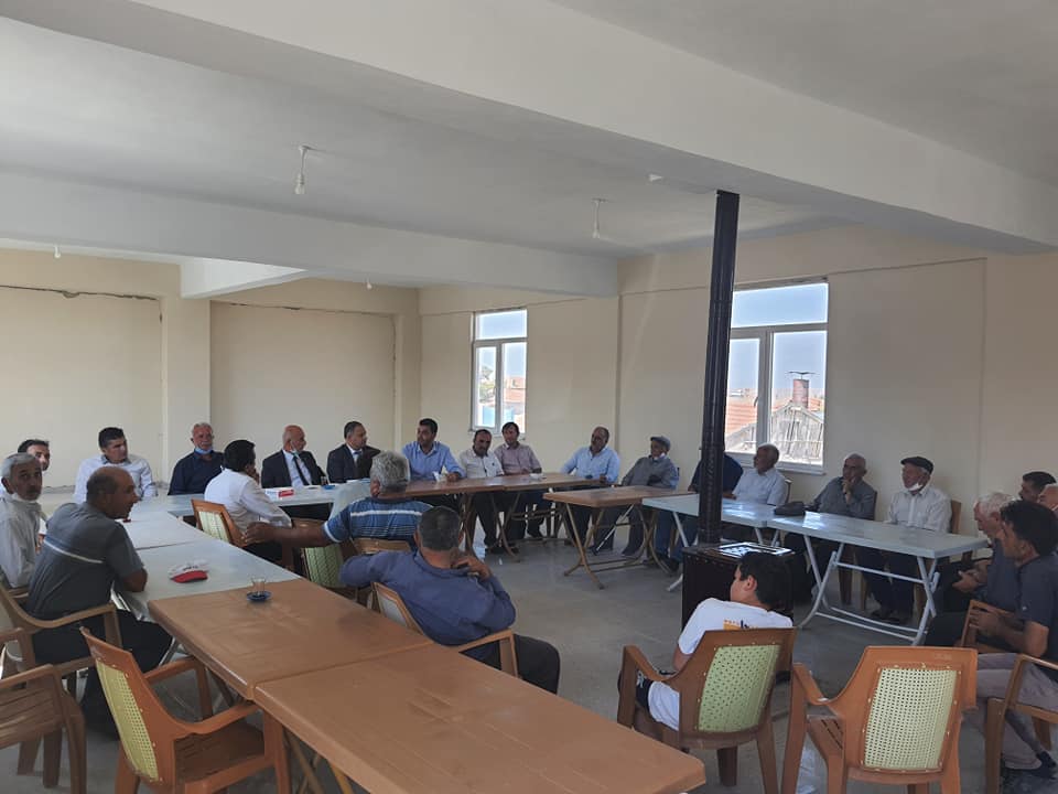 Cumhuriyet Halk Partisi Milletvekili Ali Keven, İlçe Başkanı Ahmet Peker