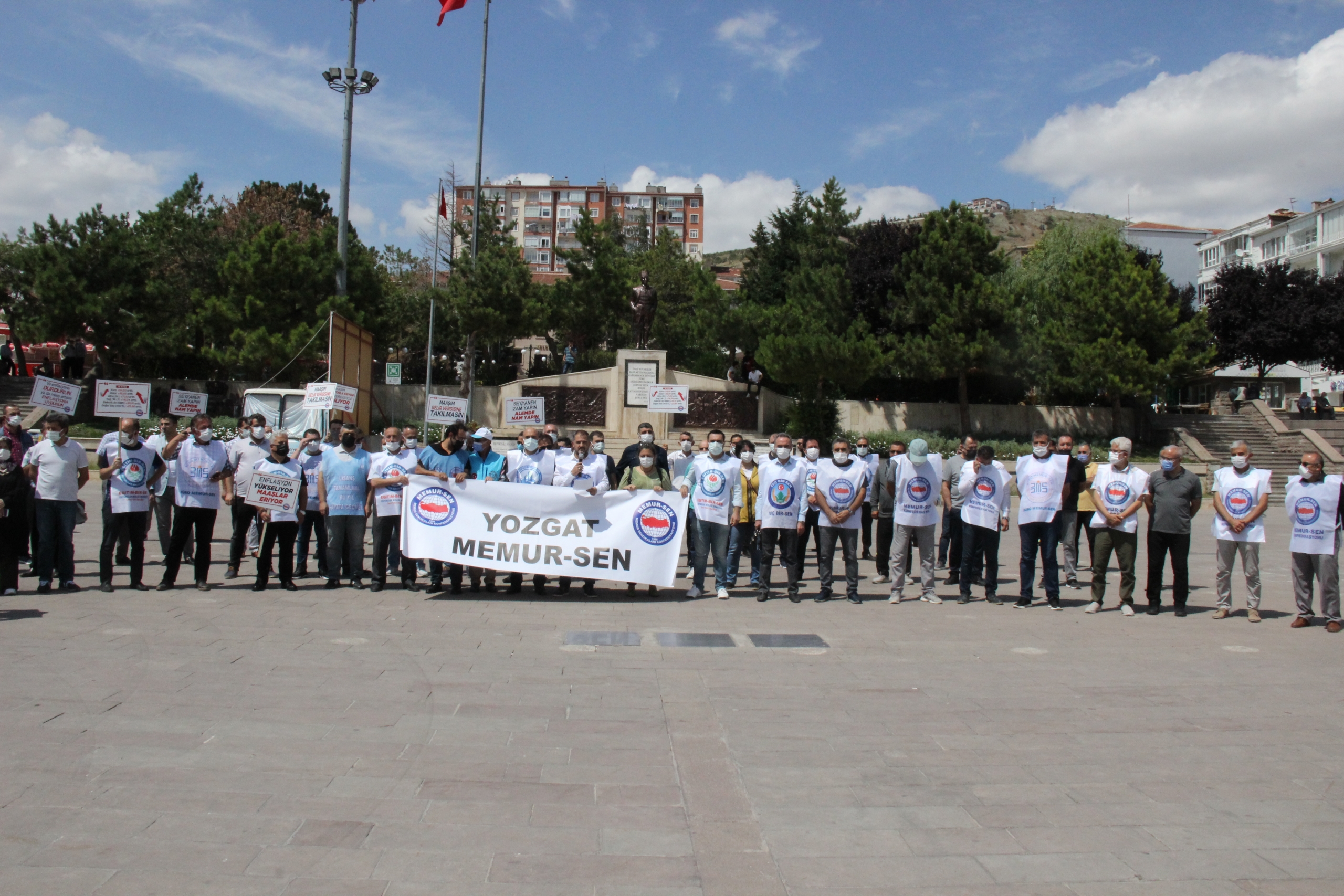 Memur Sen ve Eğitim Bir Sen Yozgat Şube Başkanı Kenan