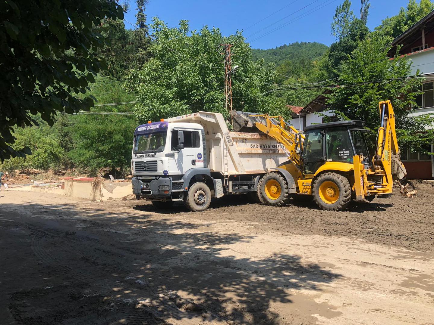Yozgat’ın Sarıkaya Belediyesi tarafından geçtiğimiz günlerde şiddetli yağışlar sonrasında sel