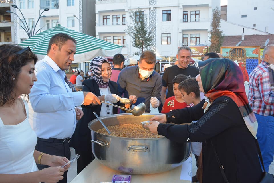 Sorgun Belediyesi Muharrem Ayı münasebetiyle paylaşmanın, dayanışmanın, birlikteliğin ve sevginin