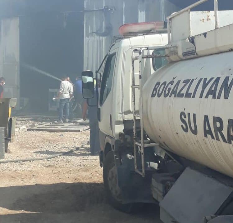 Uzunlu Barajı kapalı devre sulama sistemi şantiye alanında çıkan yangın