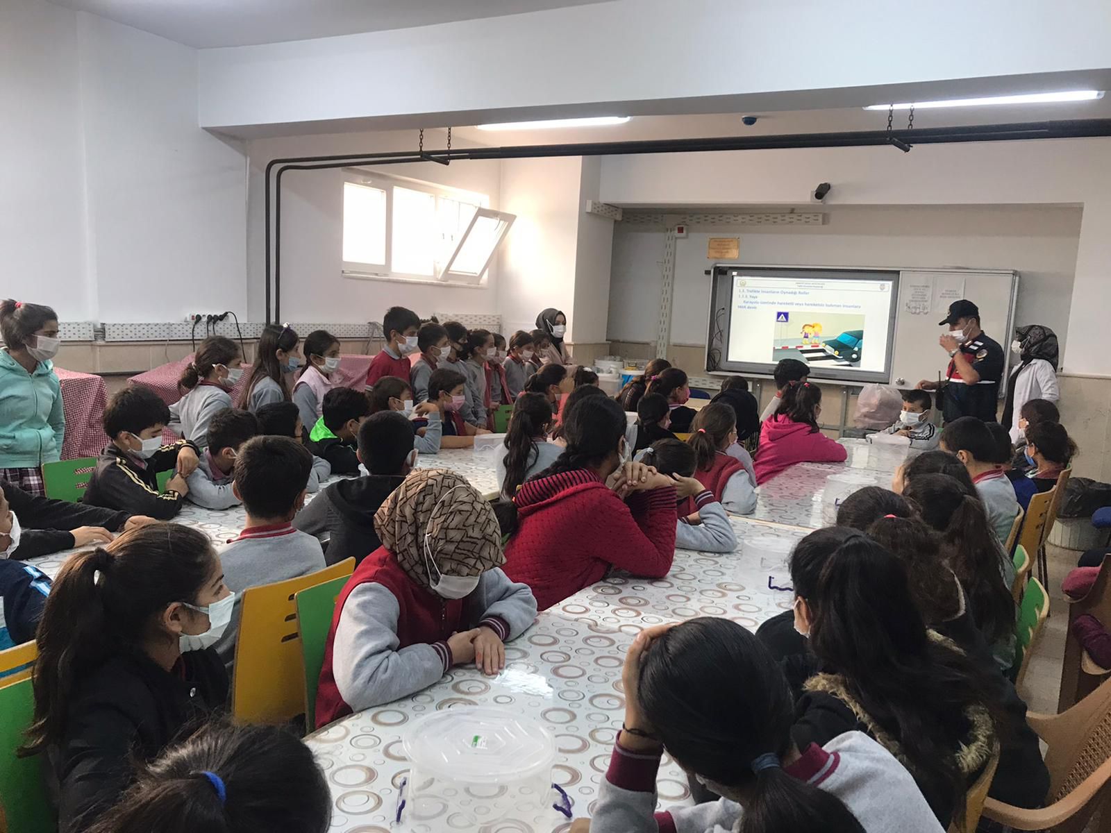 Yozgat İl Jandarma ve  Saraykent İlçe Jandarma Komutanlığı personelince “Trafik