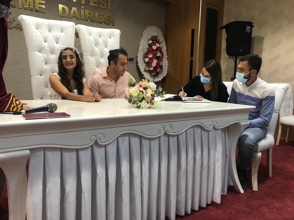 Yozgat Bozok Üniversitesi Araştırma Hastanesi personeli Lale Köstekçi ve Yozgat