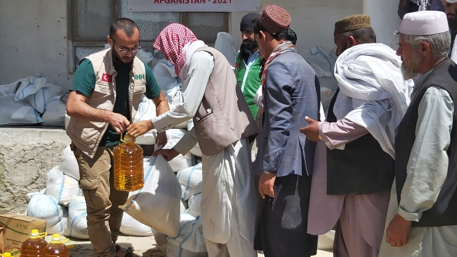 İnsani Yardım Vakfı Yozgat Şube Başkanı Ahmet Gökhan, Başlattığı acil