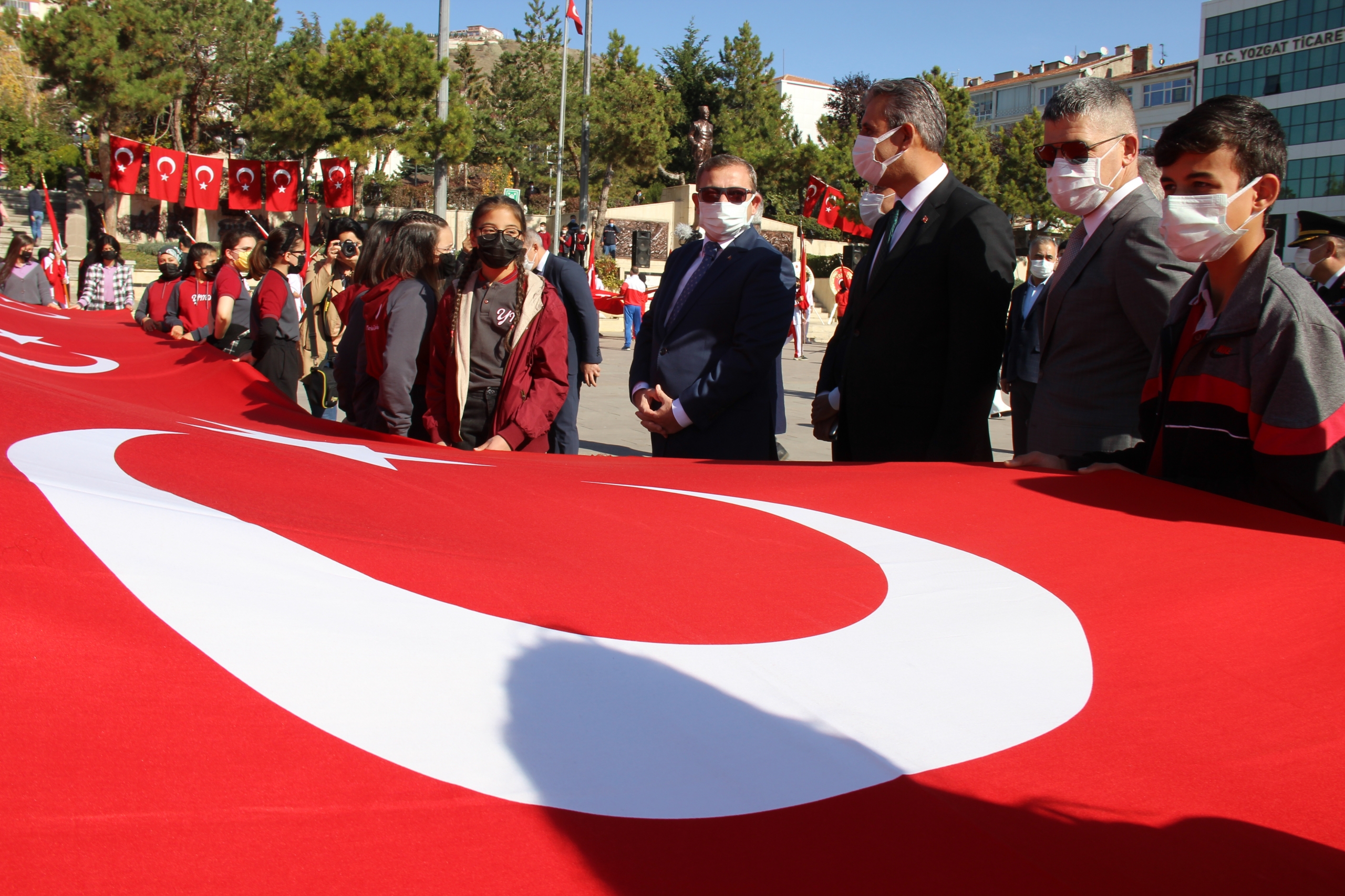 Türkiye Cumhuriyeti’nin kurucusu Gazi Mustafa Kemal Atatürk’ün Yozgat’a gelişinin 97’inci