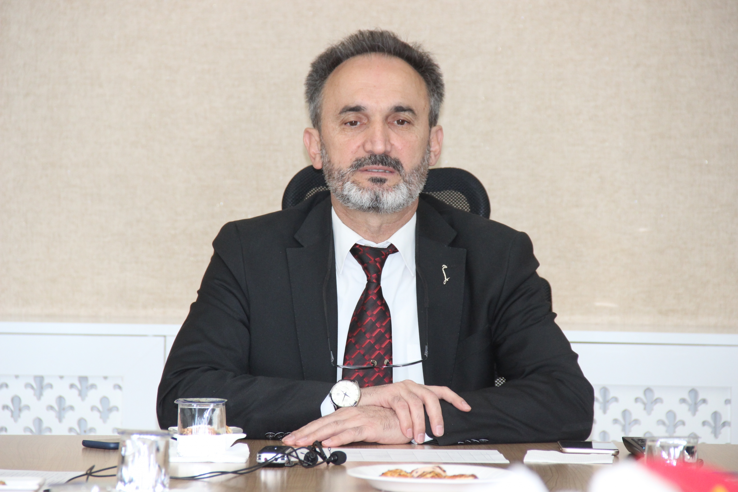 Yozgat İl Müftüsü Ali Gülden,  toplumu din konusunda aydınlatma ve