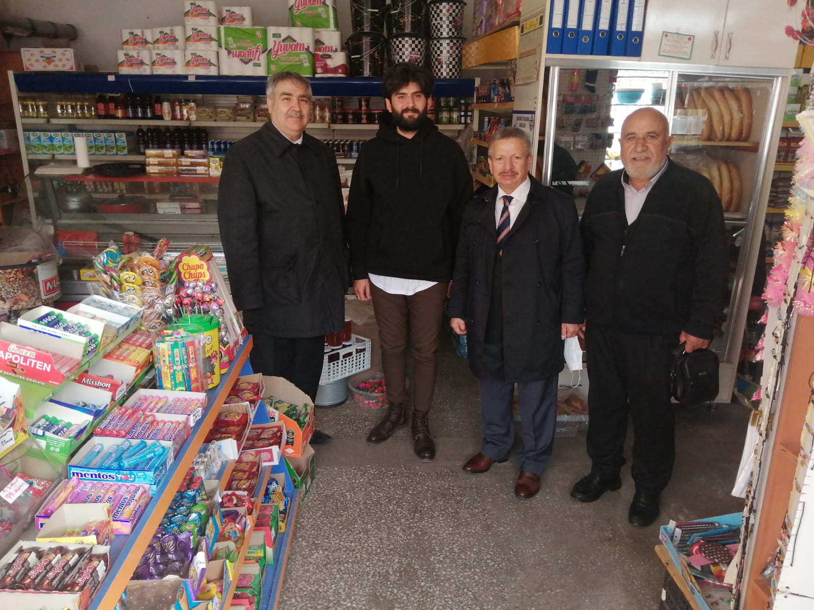 AK Parti Yozgat İl Başkanı Yusuf Başer, ilde esnaf ziyaretlerinde