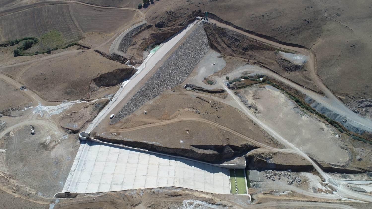 DSİ Genel Müdürü Kaya Yıldız, Yozgat’ın Sorgun Sarıhamzalı Barajında çalışmaların