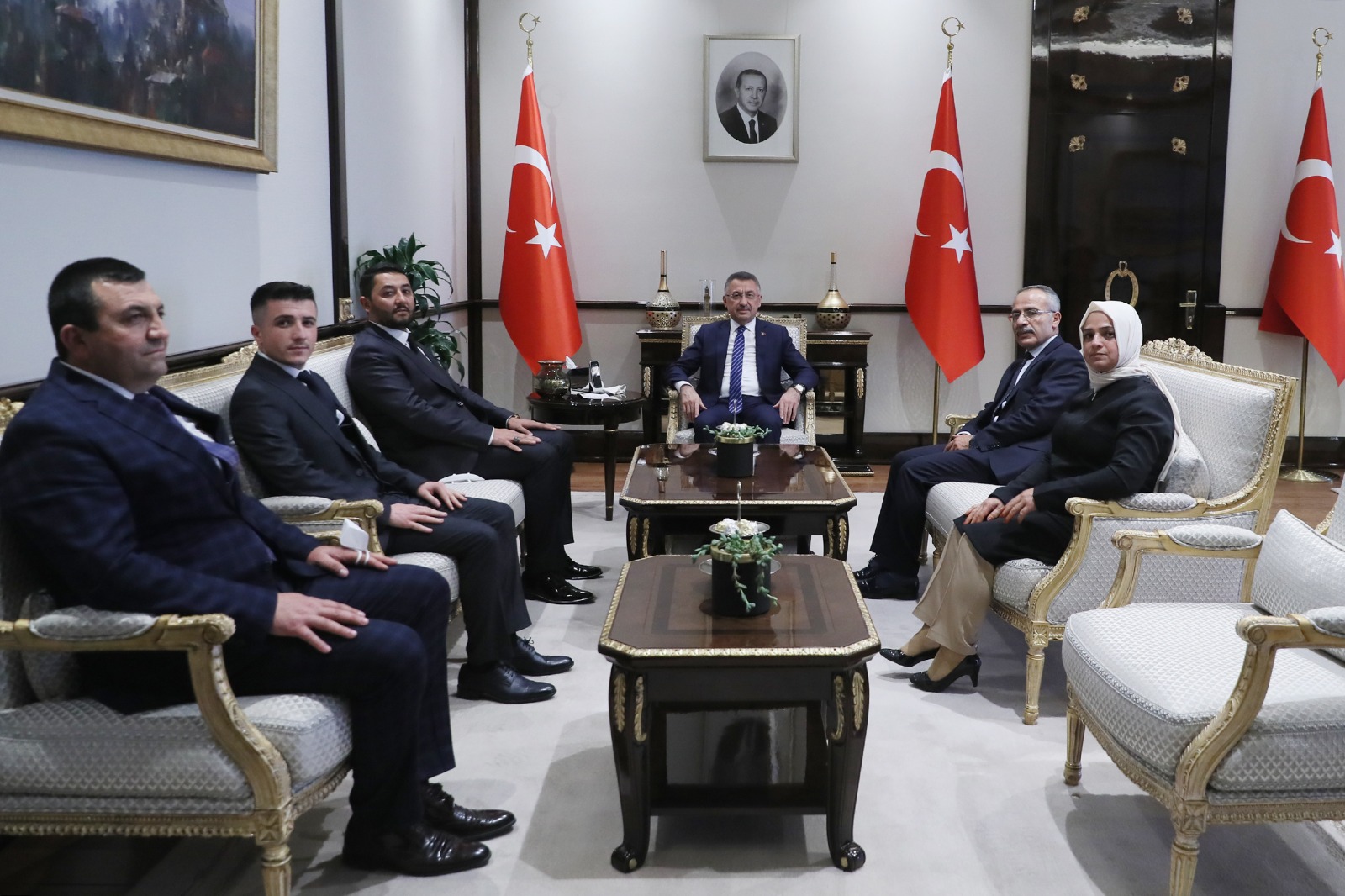 Cumhurbaşkanı Yardımcısı hemşehrimiz Fuat Oktay, Çayıralan heyetini kabul etti.