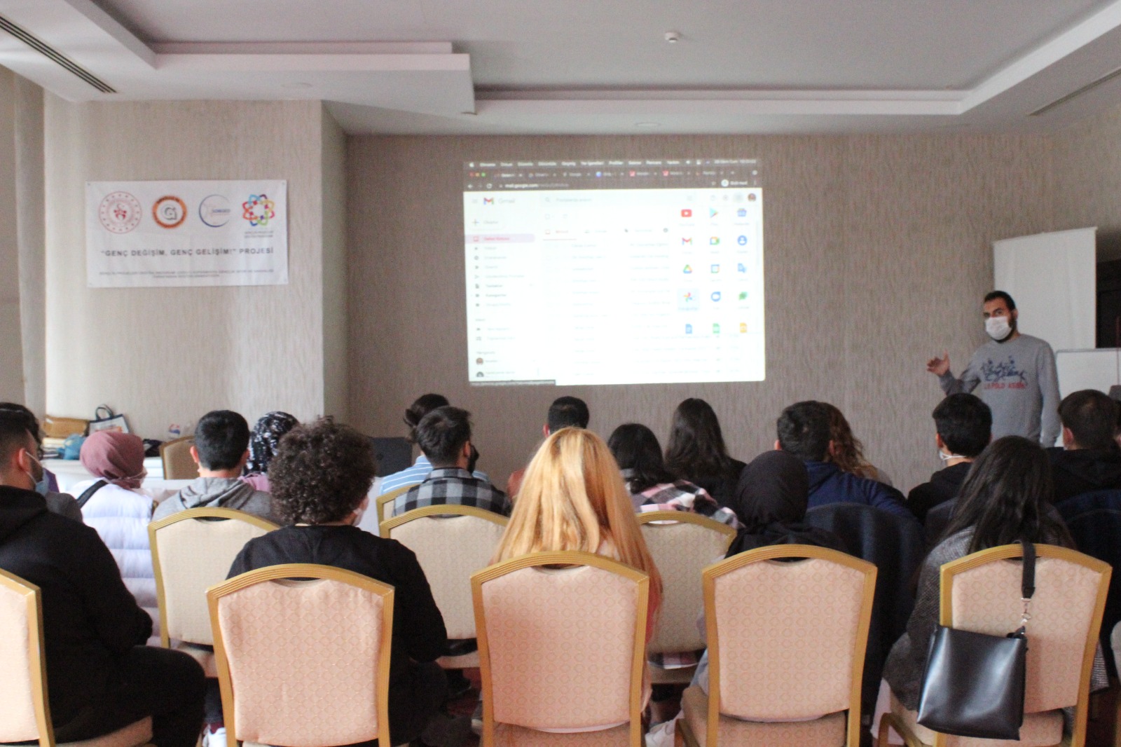 Sorgun’da faaliyetini sürdüren Sorgun Gençlik Derneği (SORGED) gençlik projeleri destek