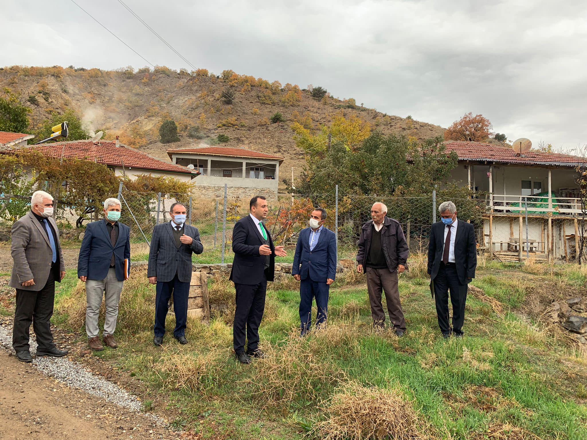 Aydıncık Kaymakamı İrem Baha Yağan, köy ziyaretleri kapsamında ilçeye bağlı