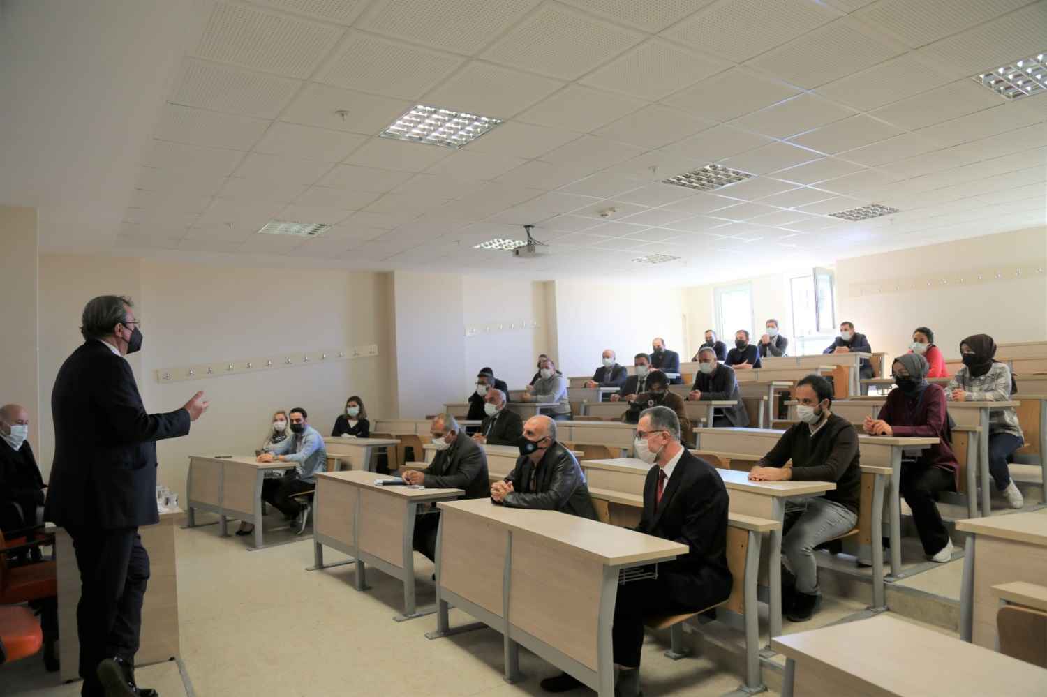 Yozgat Bozok Üniversitesi Rektör Yardımcısı Yücel Güney tarafından Mühendislik ve