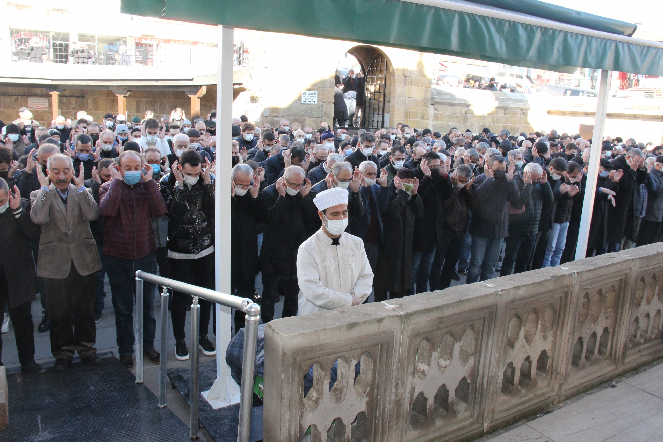 Geçmiş dönem Milliyetçi Hareket Partisi Yozgat İl Başkanlığı görevinde bulunan