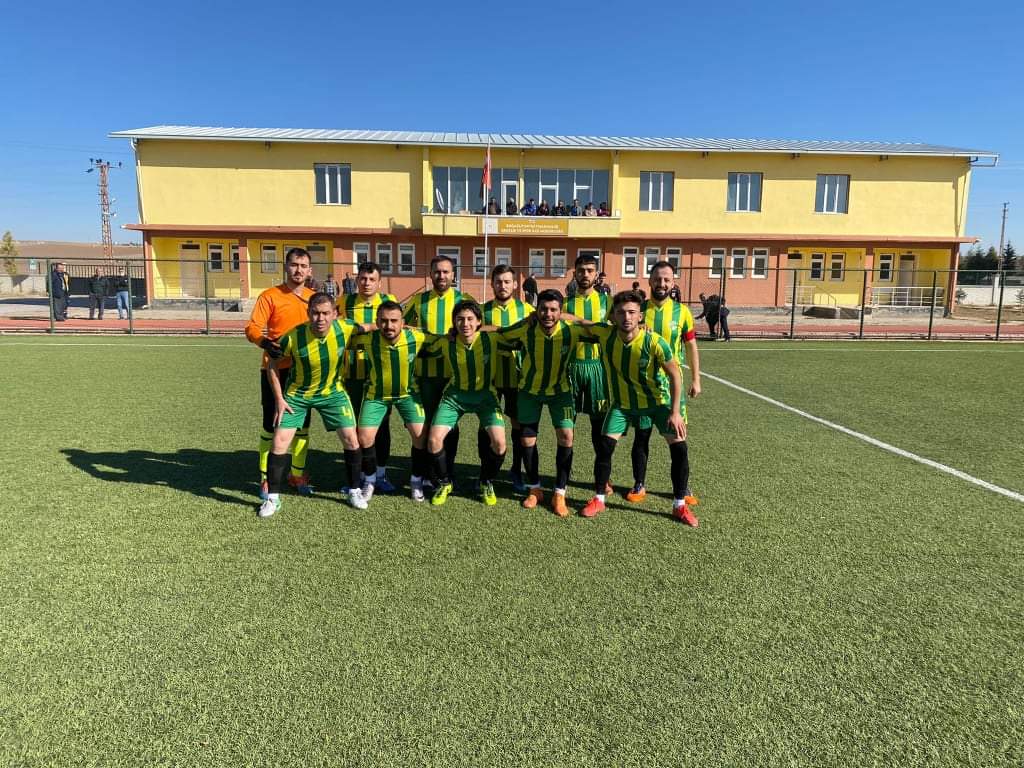 Sezon hedefine yine zirve yarışı olarak belirleyen Boğazlıyan Şekerspor ligde