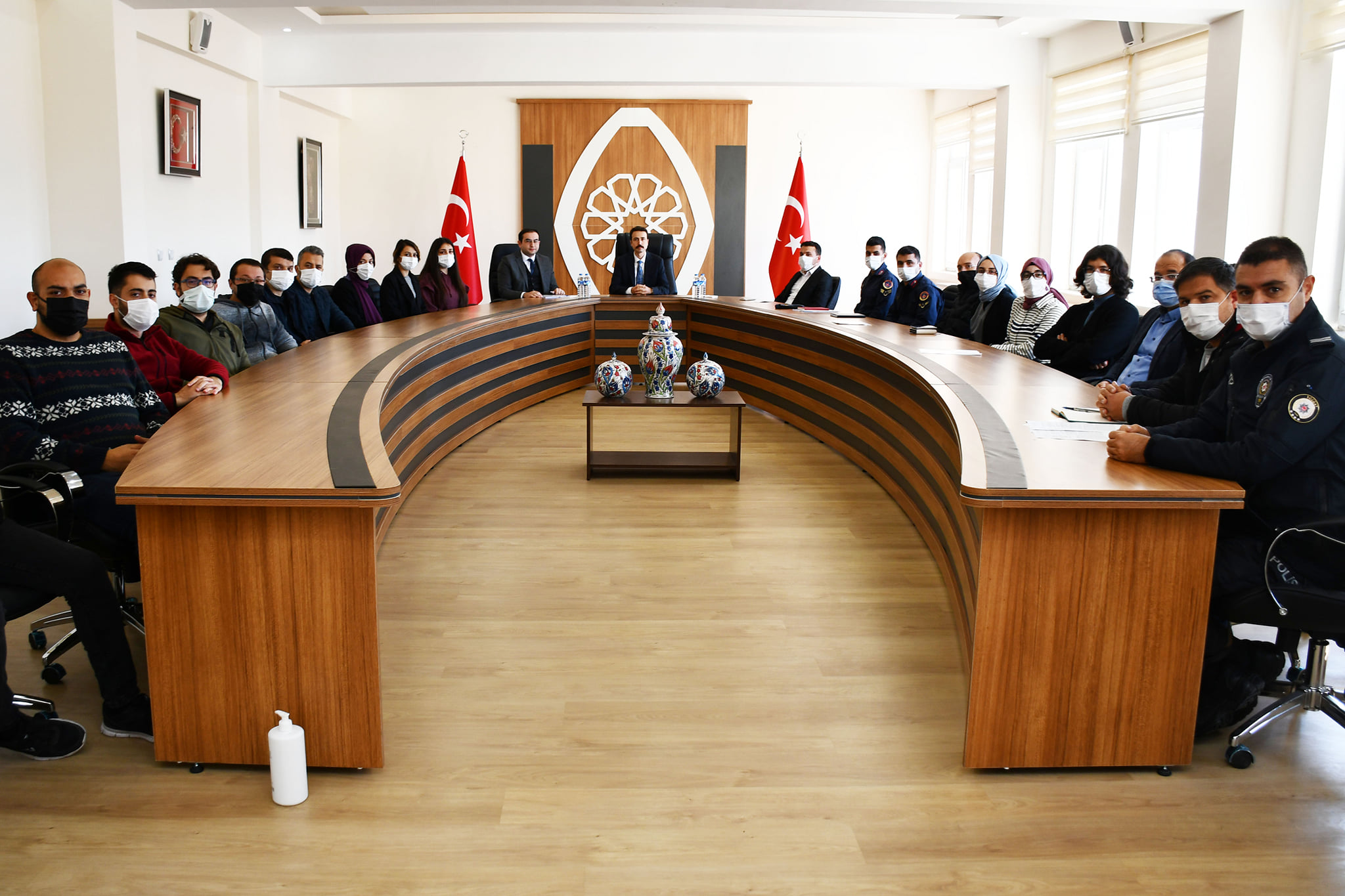 Saraykent Kaymakamı Ali Açıkgöz ve Cumhuriyet Savcısı Ali Erhan Özkaya