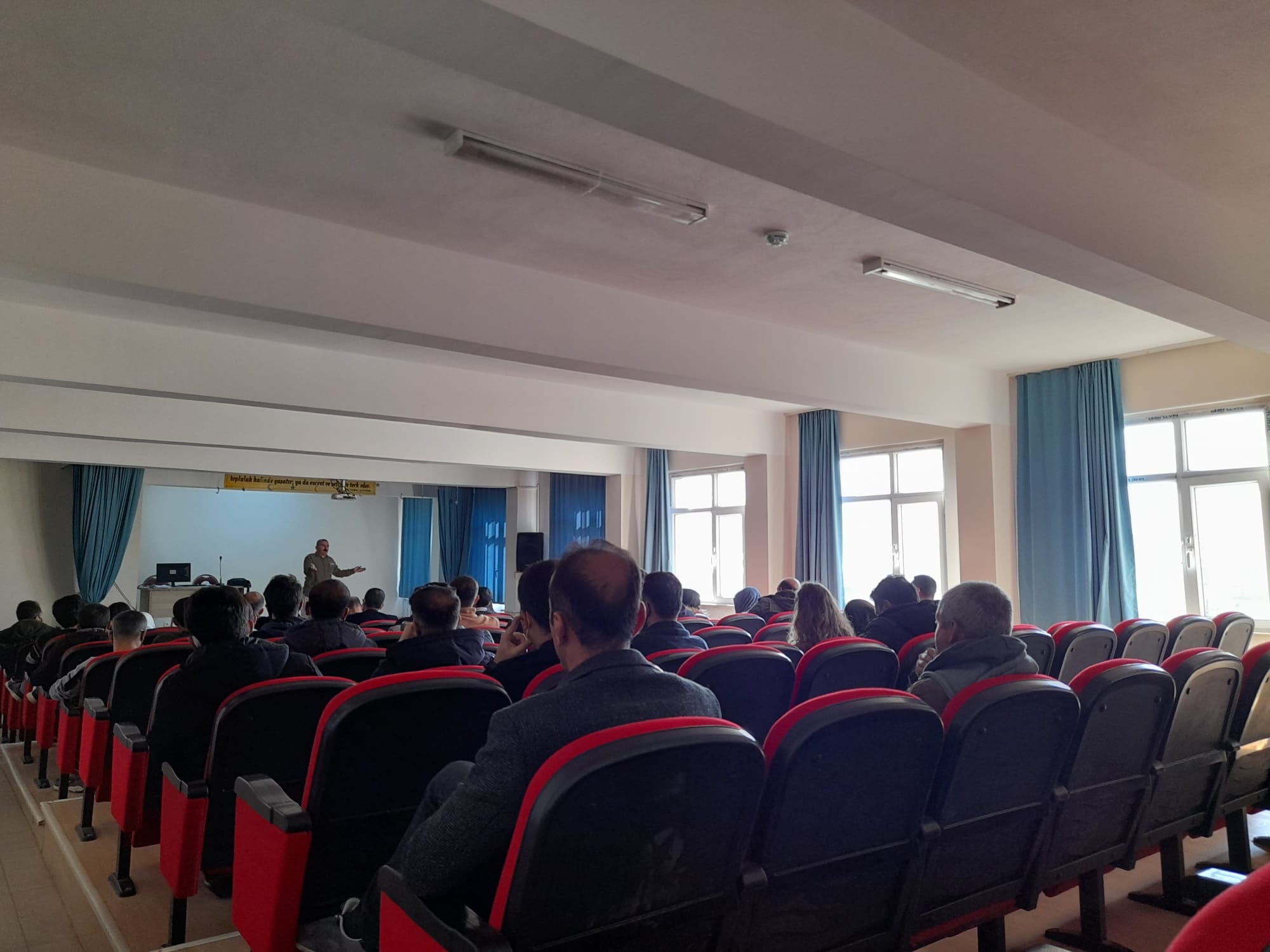 Yozgat Bozok Üniversitesi Fen Edebiyat Fakültesi Fizik Bölümü Öğretim Üyesi