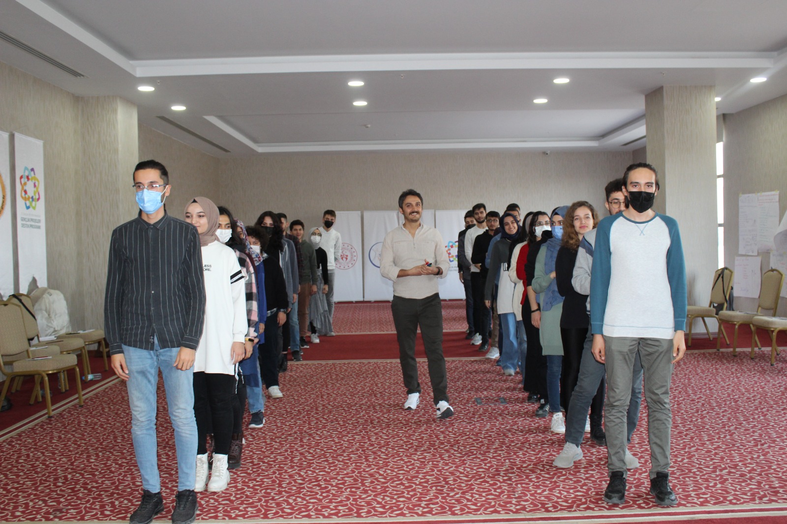 Sorgunda Faaliyetini sürdüren Sorgun Gençlik Merkezi Derneğinde eğitim programları devam