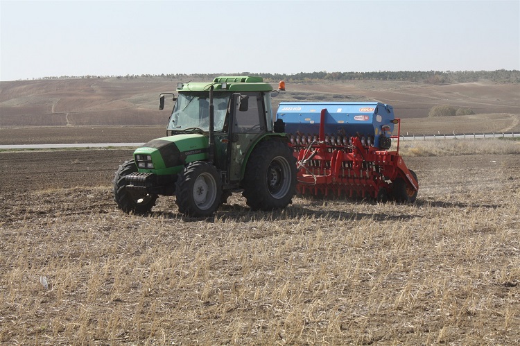 Yozgat Tarım ve Orman İl Müdürlüğü ekipleri, il genelinde toprak