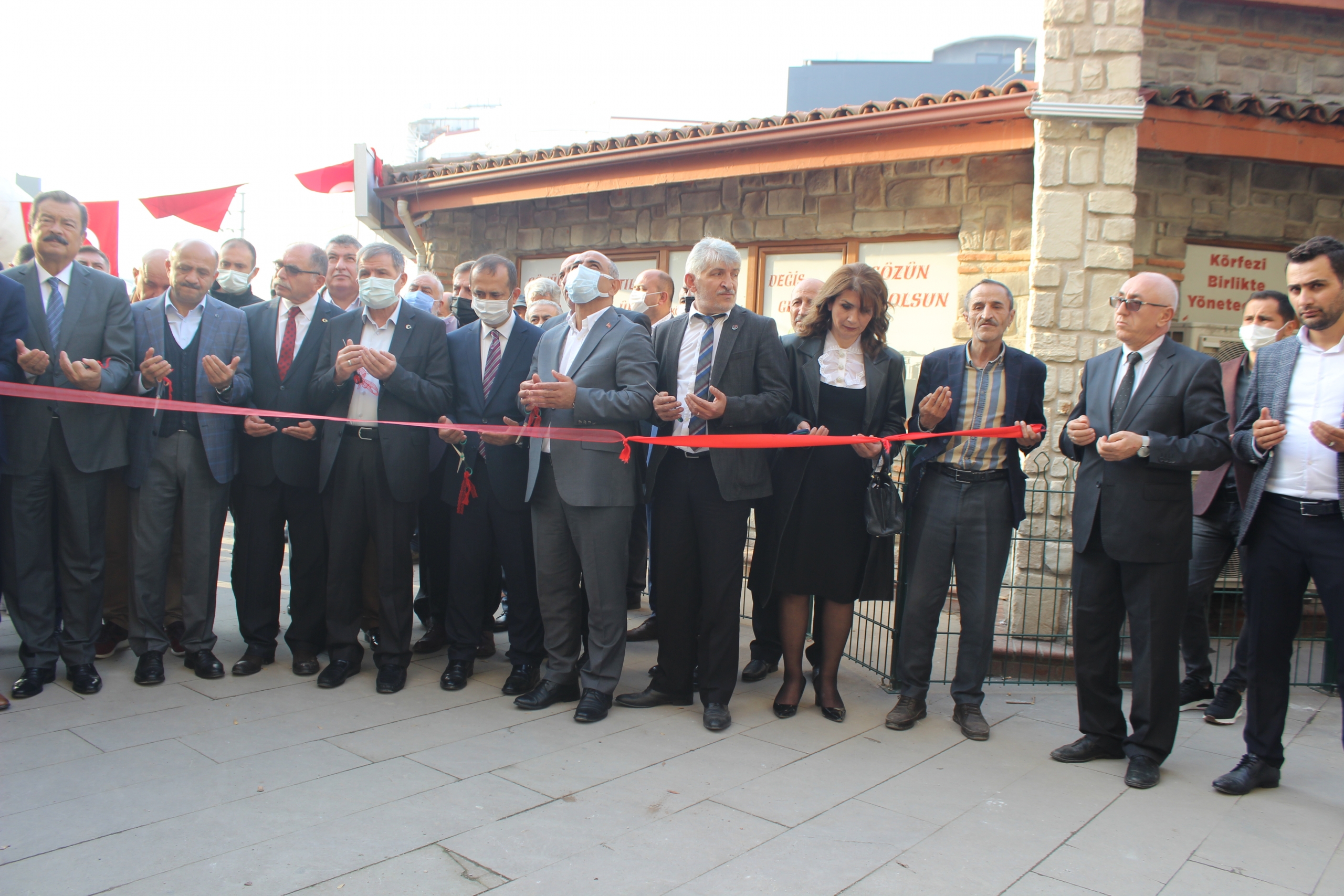 Kocaeli Yozgatlılar Kültür ve Dayanışma Derneği, yeni dernek binasının açılışı