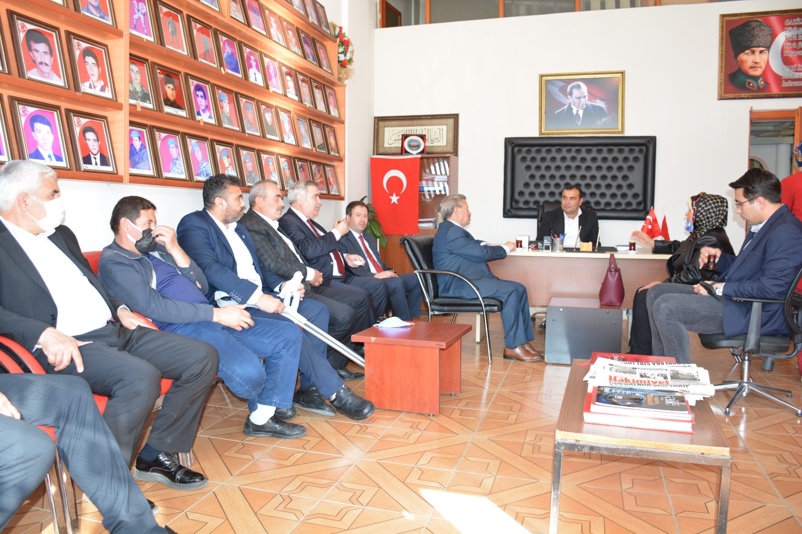 AK Parti Yozgat İl Başkanı Yusuf Başer, beraberinde İl Gençlik