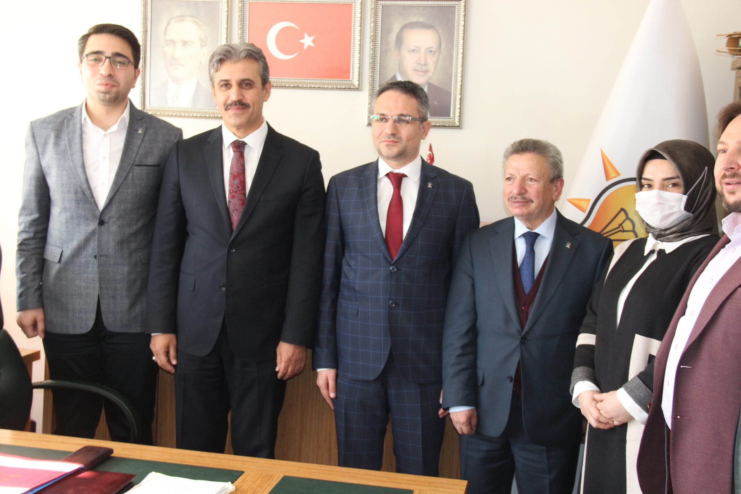 Ak Parti Merkez İlçe Başkanlığına atanan Ahmet Gökhan için parti