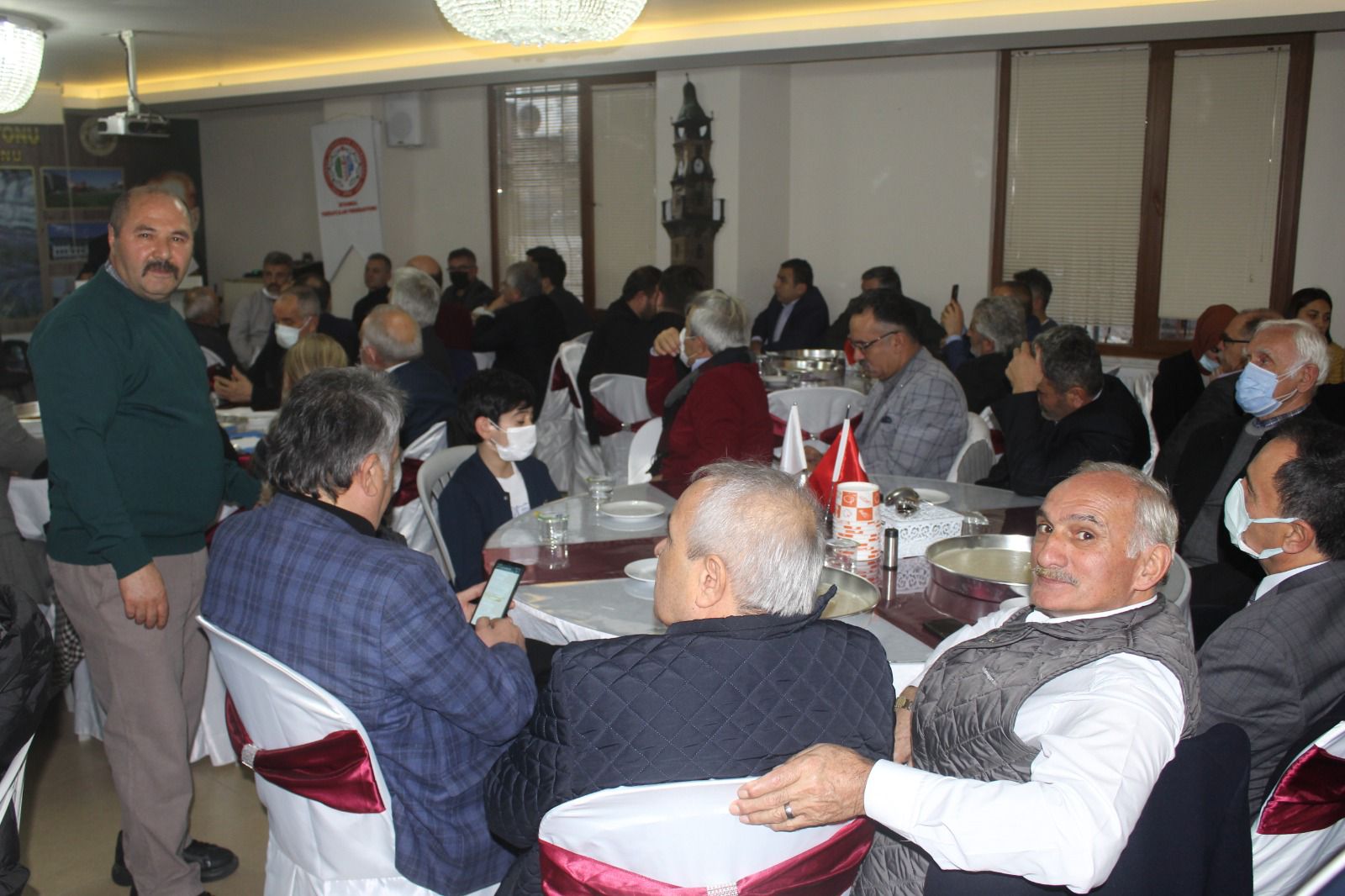 İstanbul Yozgatlılar Federasyonu (İYF) tarafından Organize edilen Yozgatlı Üniversite Öğrencileri,