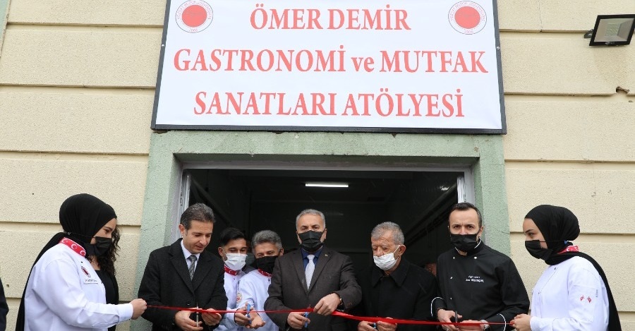 Bozok Üniversitesi ve Meslek Yüksekokulu Dr. Öğretim Üyesi Ömer Demir’in