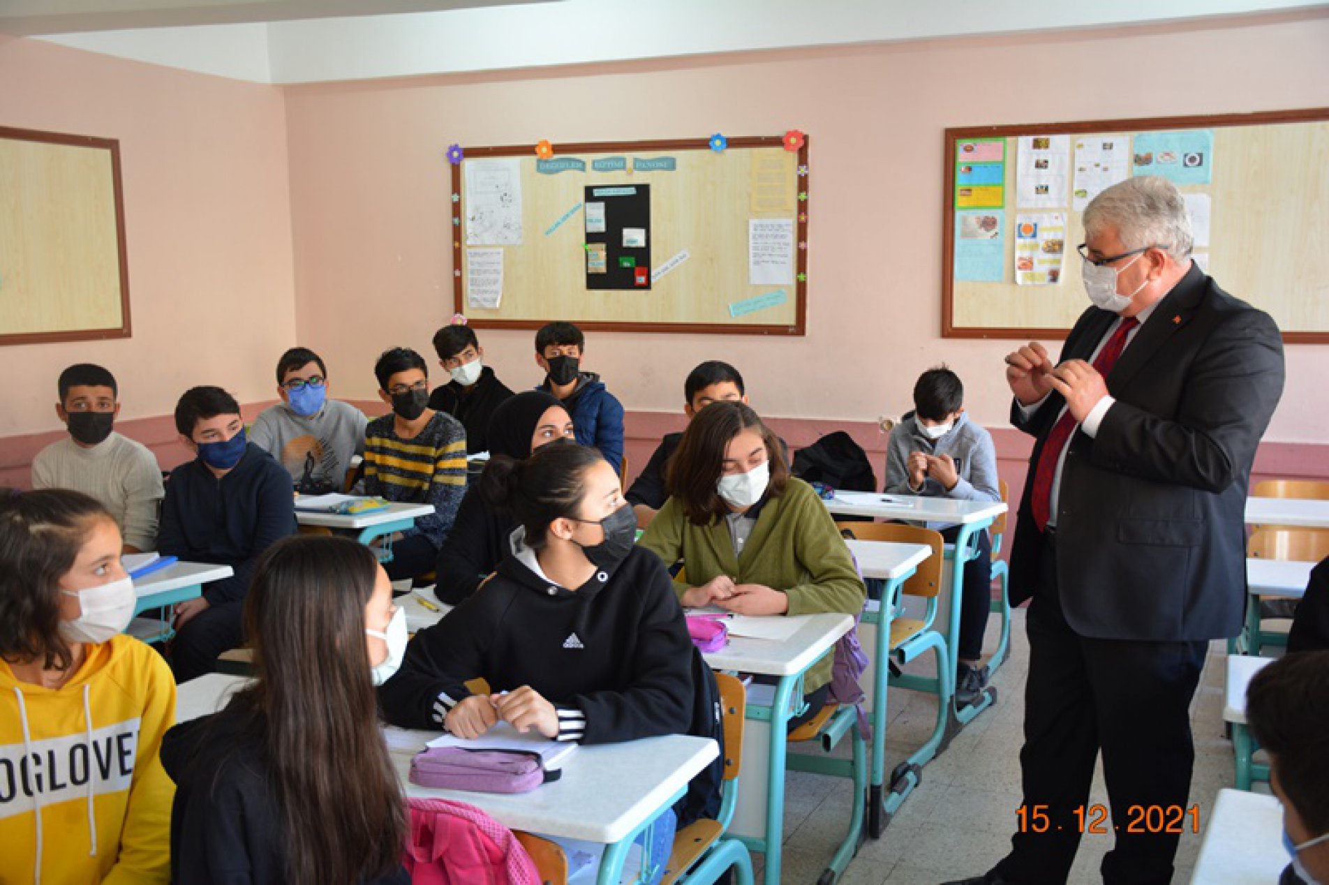 Yozgat İl Milli Eğitim Müdürü Yusuf Yazıcı, okul ziyaretleri kapsamında