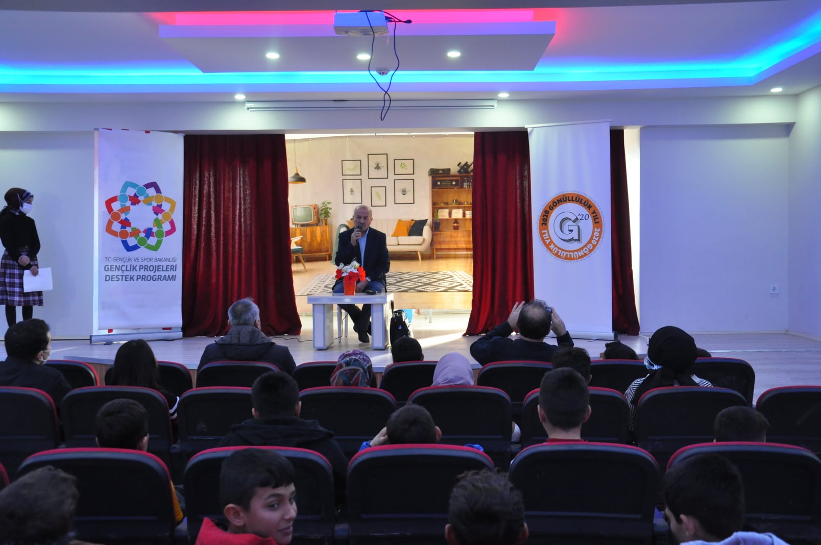 Sorgun Araplı Beldesi İmam Hatip okulu, Okur- Yazar Buluşması programı