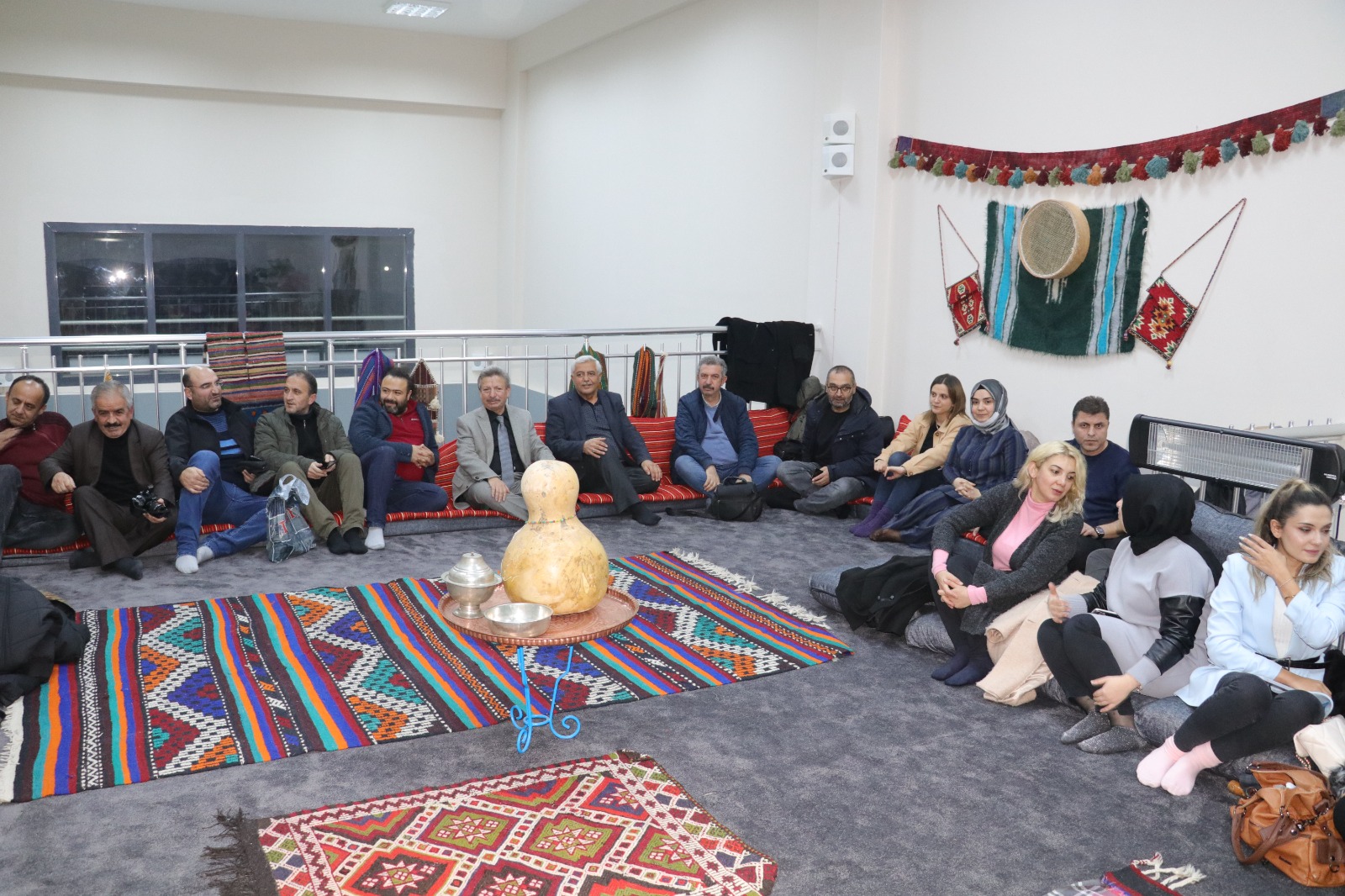 AK Parti Yozgat İl Başkanı Yusuf Başer, basının görev yaptığı