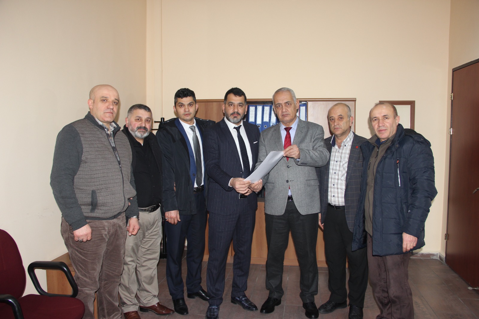 Yozgat Bakkallar Esnaf Odasının yeni Başkanı Mustafa Akdemir, yönetim kurulu