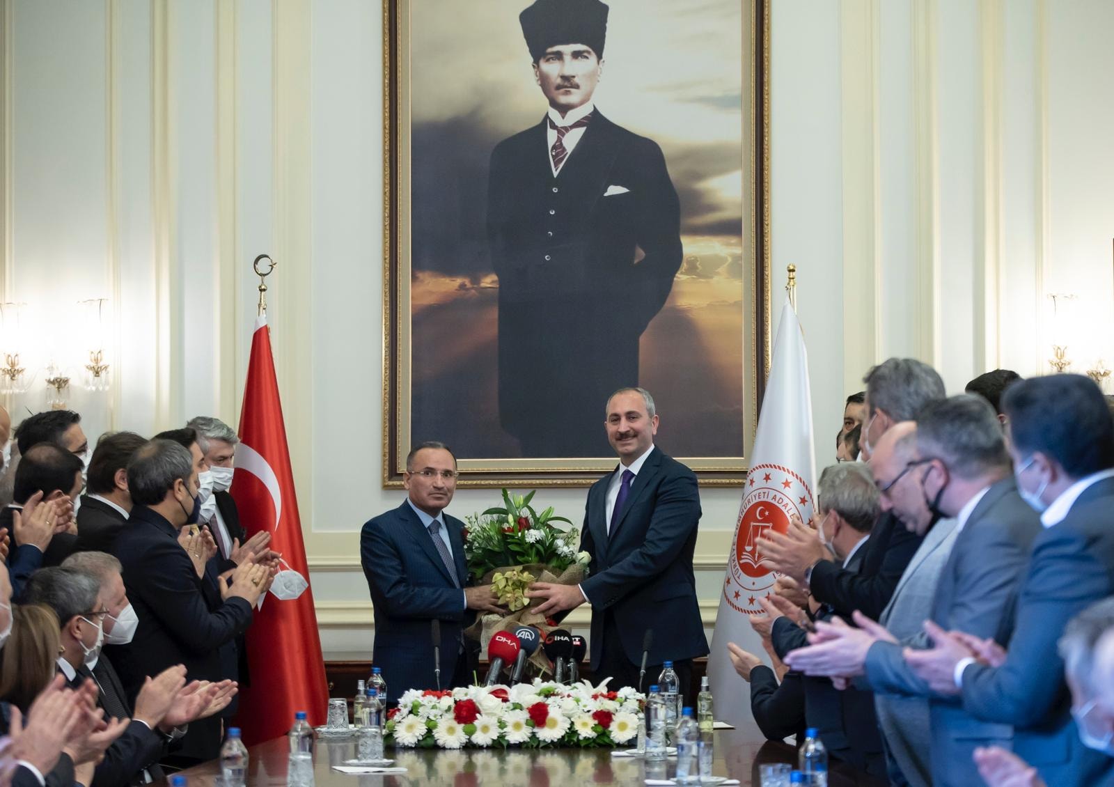 Adalet Bakanlığına atanan TBMM Anayasa Komisyonu Başkanı ve AK Parti