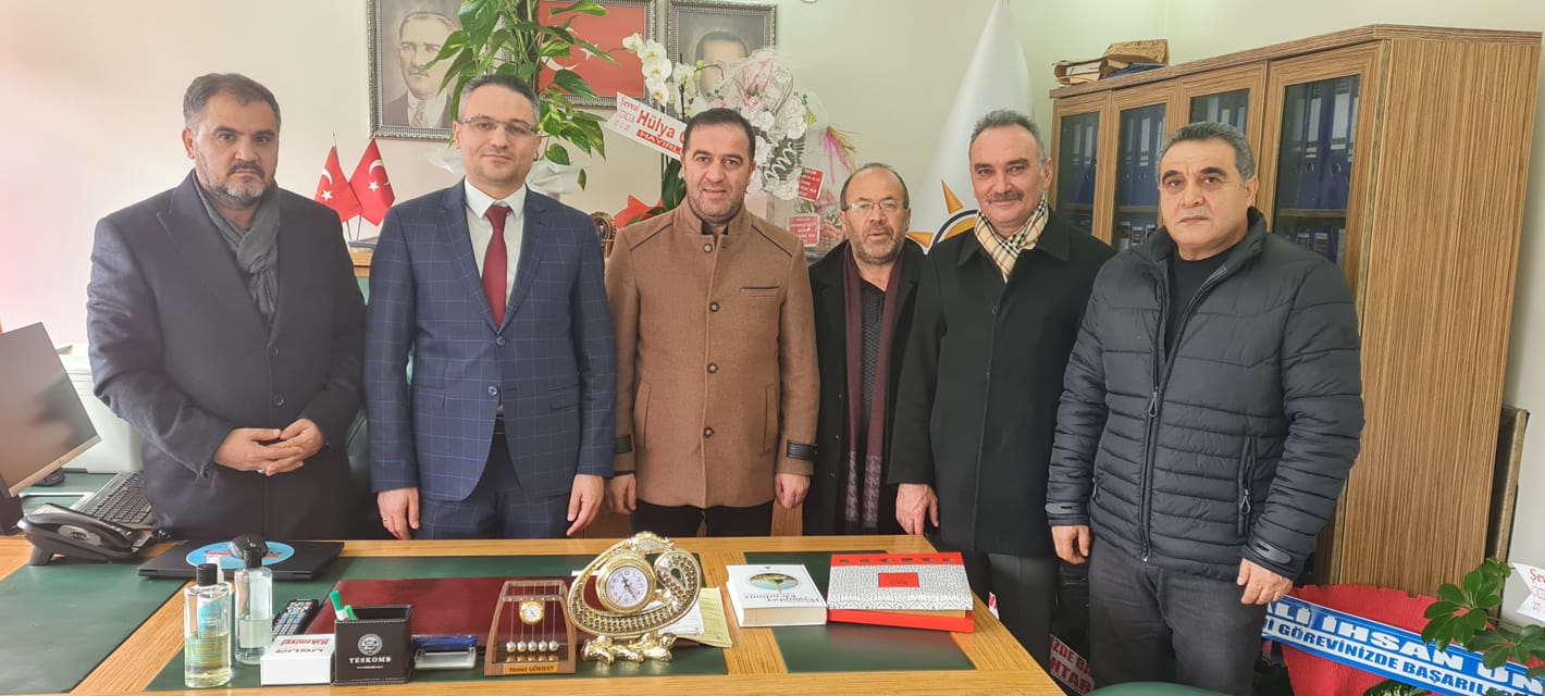 Memur- Sen Yozgat Şube Başkanı Kenan Şerefli, beraberinde Yönetim Kurulu