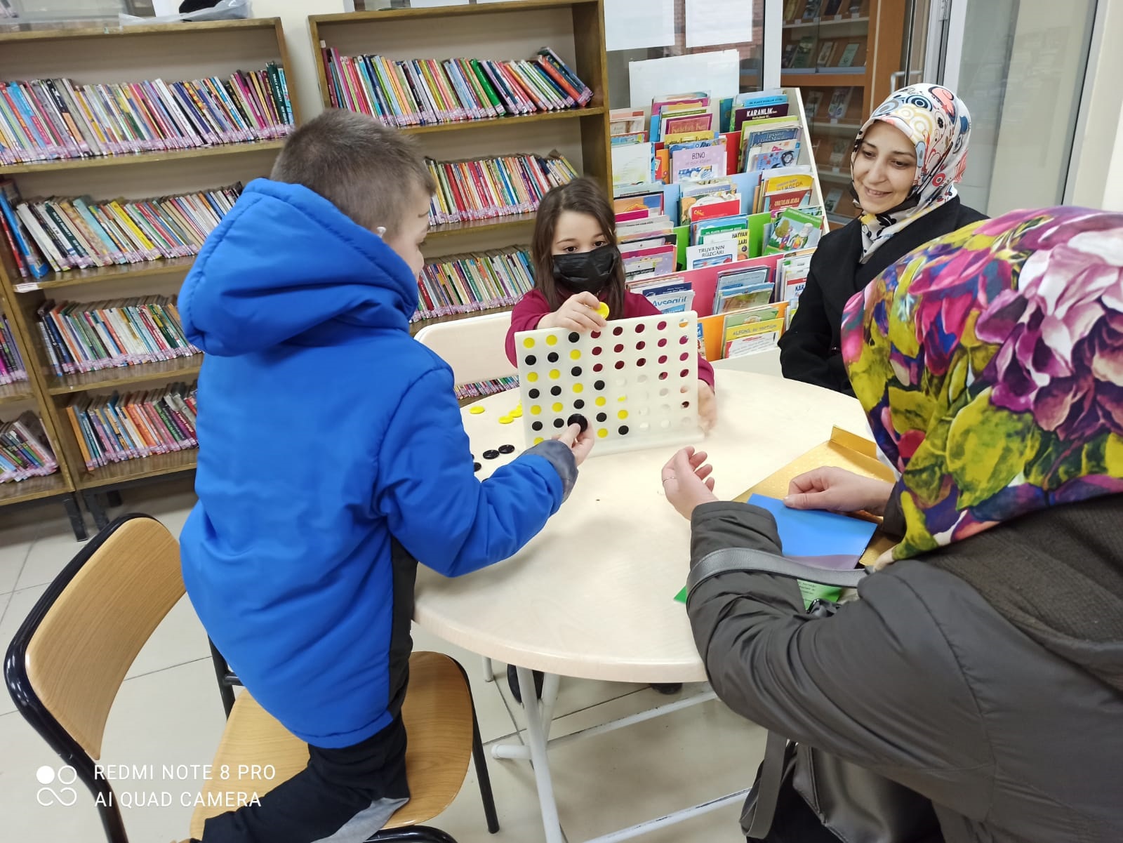 Çocukların ve gençlerin düşünce becerilerini geliştirmek, farklı bakış açısı kazandırmak
