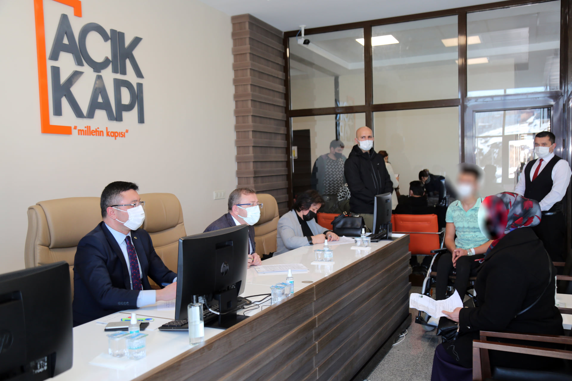 Yozgat Valisi Ziya Polat, düzenli olarak gerçekleştirdiği halk toplantısında vatandaşların