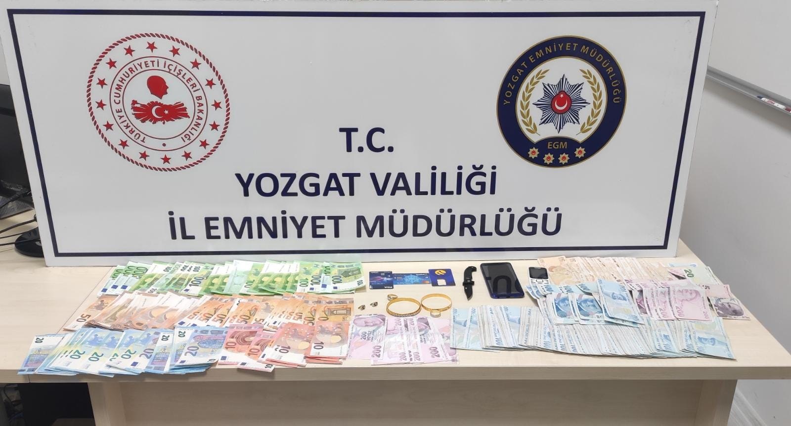 Aamasya’da telefonda kendisini polis olarak tanıttığı yaşlı bir kadının 100