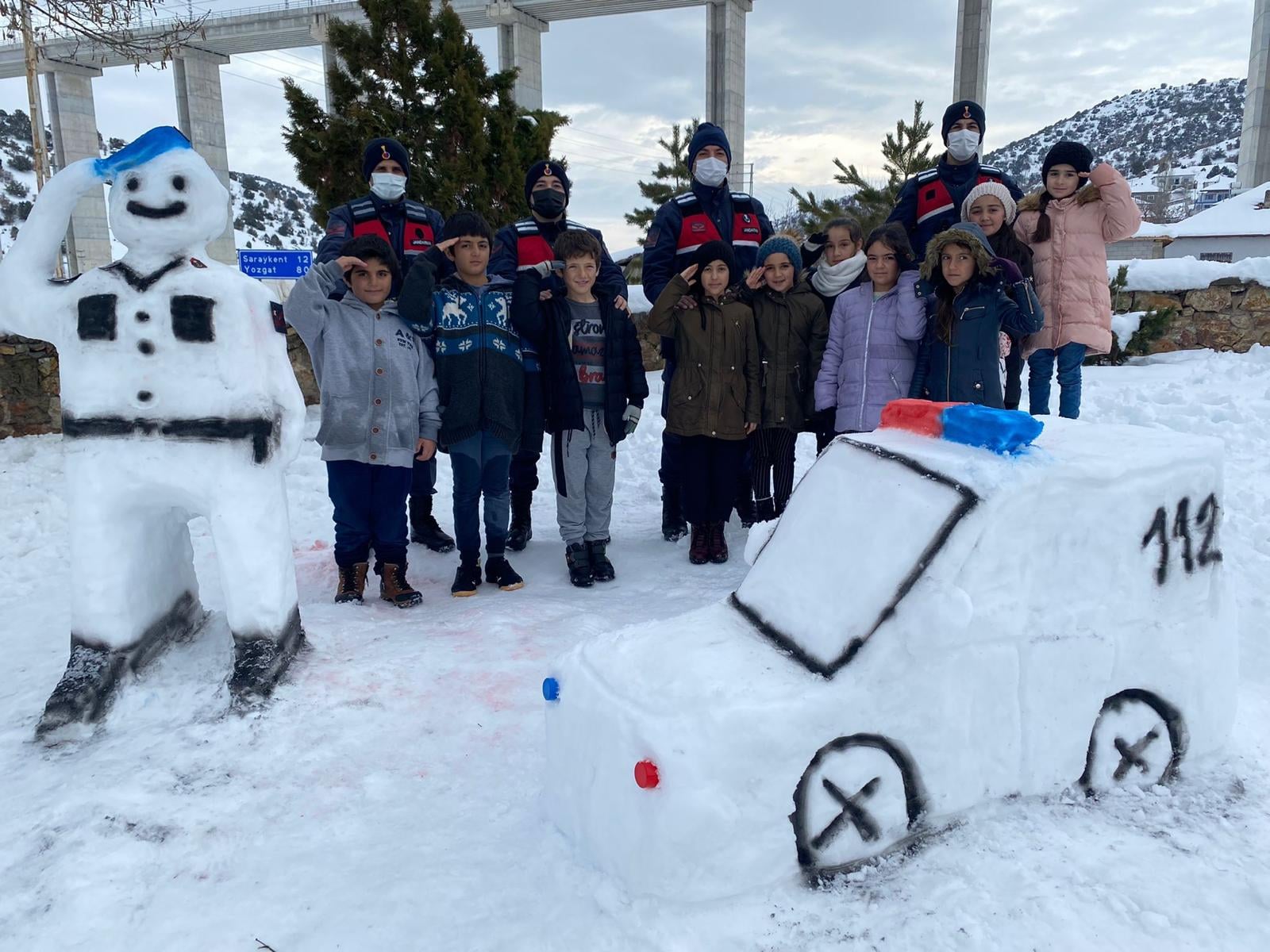 Ülke genelinde olduğu gibi Yozgat’ta etkili olan kar yağışı herkesi