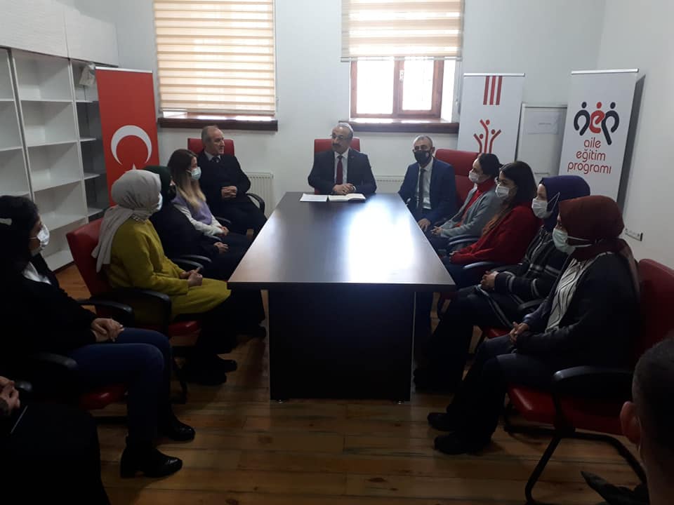 Yozgat Aile ve Sosyal Hizmetler İl Müdürü Abdullah Neşeli ve