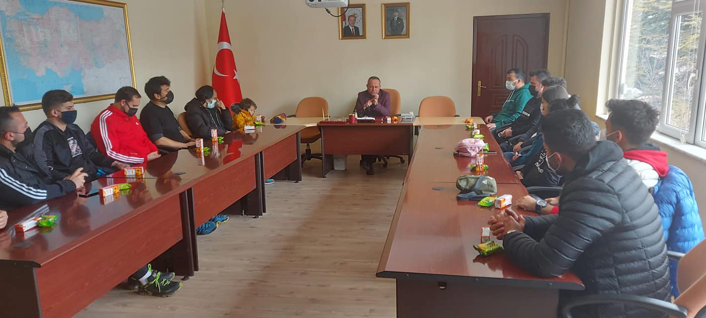 Sarıkaya İlçe Milli Eğitim Müdürü Cüneyt Yoldaş Başkanlığında ilçede görev