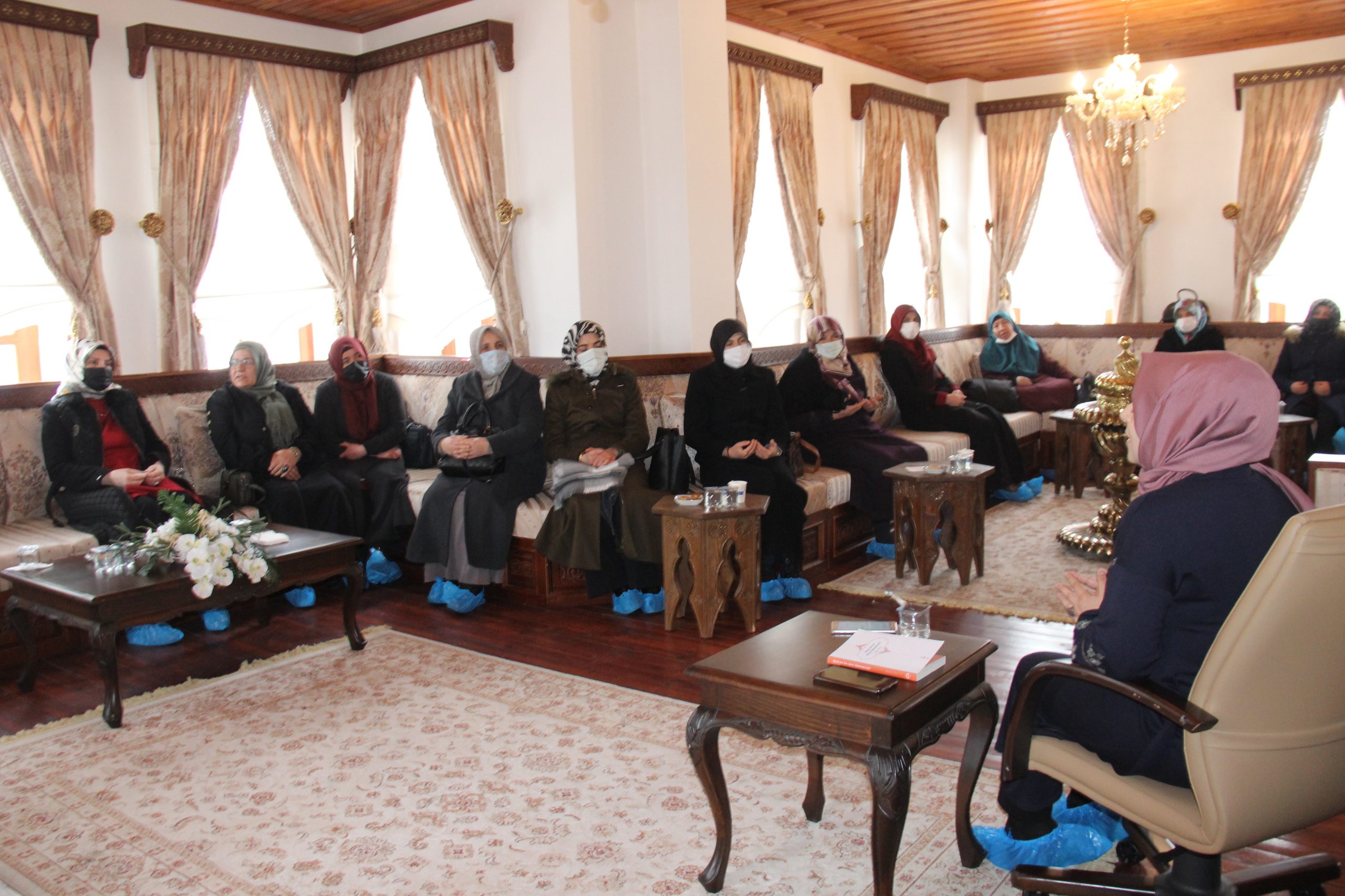 Yozgat Belediyesi, Çarşamba günleri etkinliği kapsamında kadınlara özel düzenlenen söyleşide