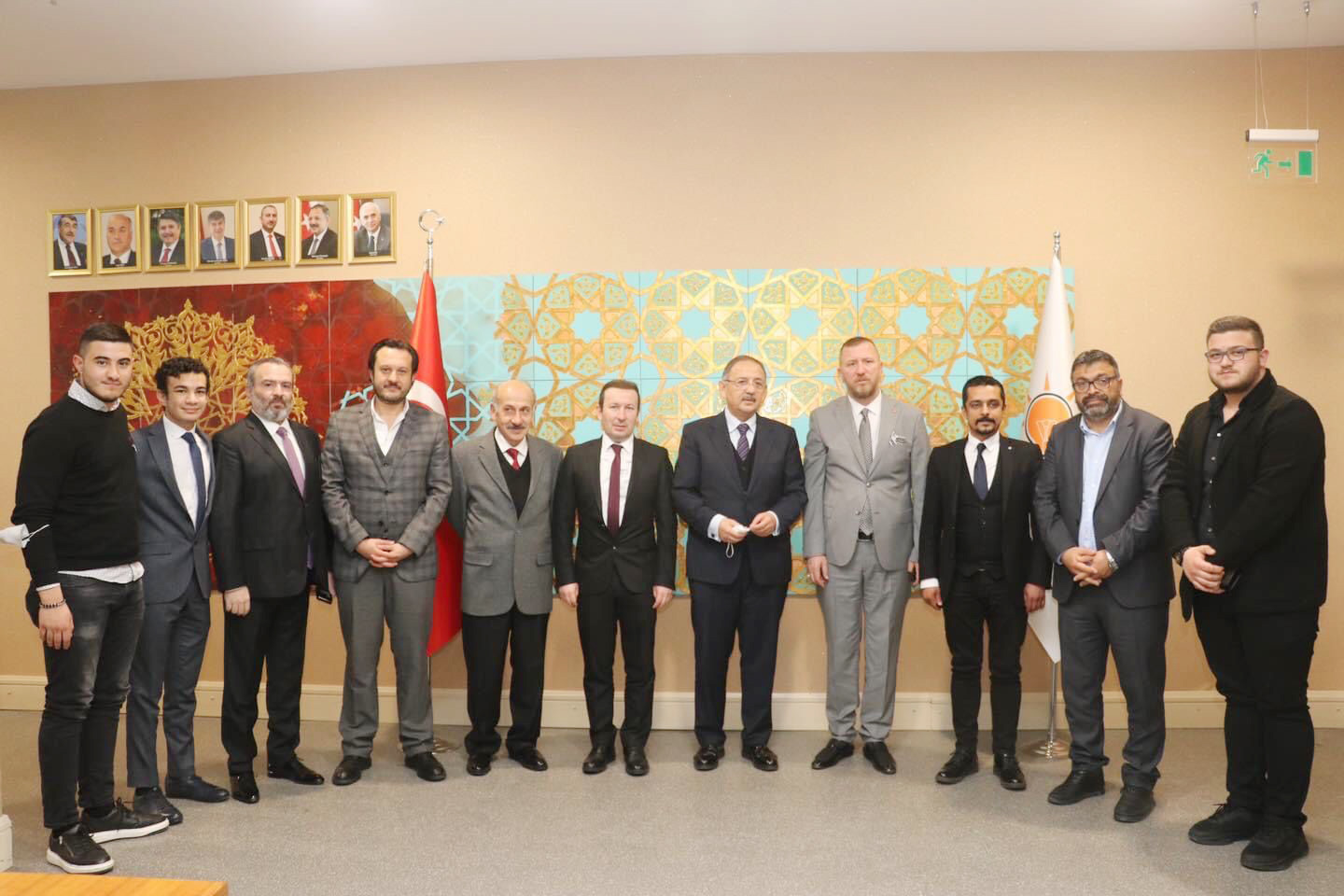 Kayseri Yozgatlılar Federasyonu Başkanı Deniz Çağan ve yönetim kurulu üyeleri,