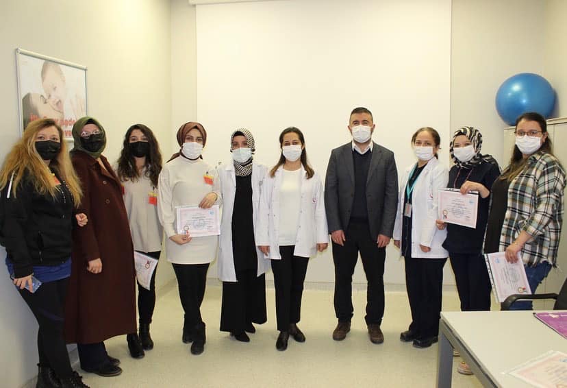 Yozgat Şehir Hastanesi Gebe Okulunda Anne adayları mezuniyet sevinci yaşadı.