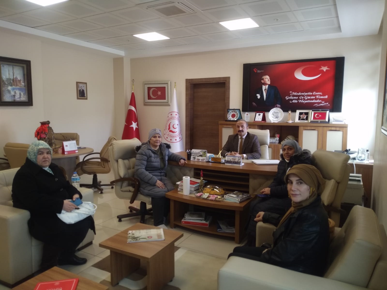 Yozgat Kanser Hastaları Moral ve Motivasyon Derneğ’i Başkanı Ayşe Esengil