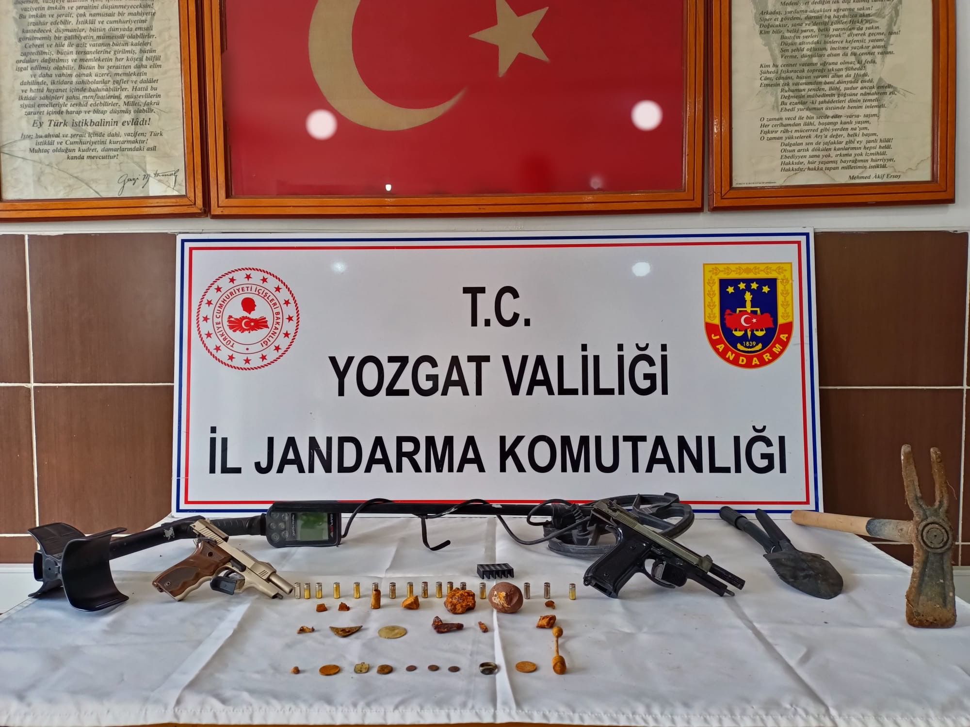Yozgat İl Jandarma Komutanlığı ekipleri Sarıkaya İlçesinde düzenledikleri operasyonda 23