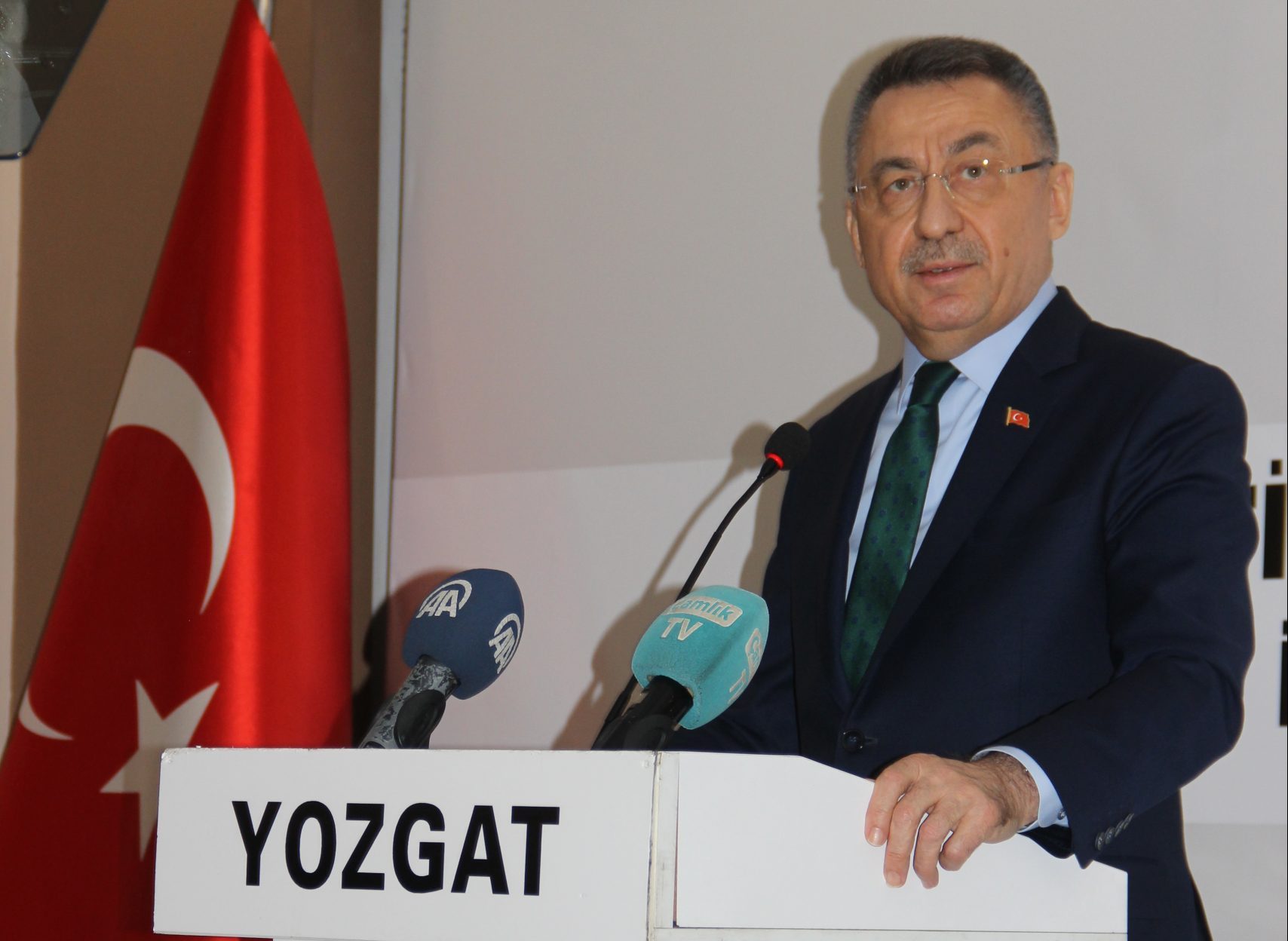 Cumhurbaşkanı Yardımcısı Fuat Oktay "Sözlerimden alınarak şahsıma hakaret etmişler. Sizin