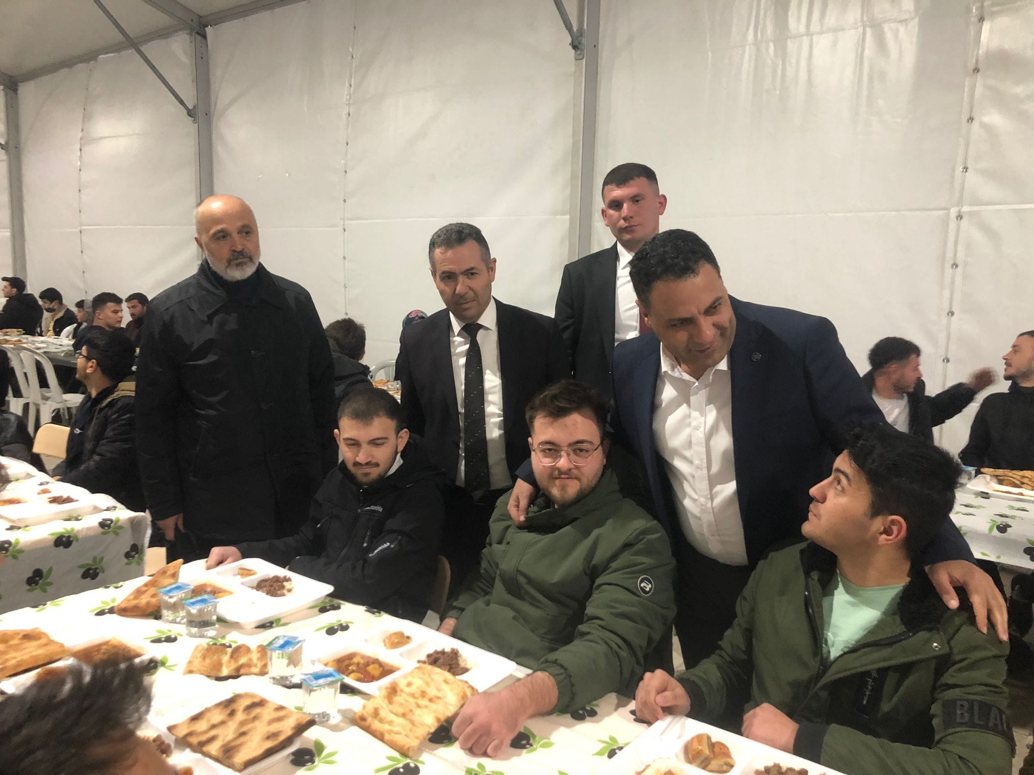 Sorgun Belediyesi, her yıl olduğu gibi bu yılda kurduğu iftar