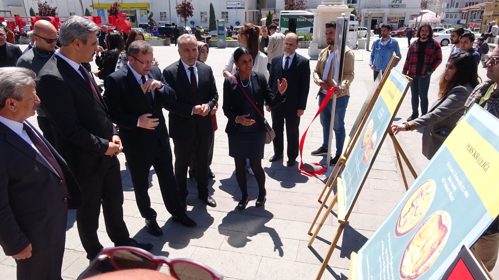 Yozgat Bozok Üniversitesi tarafından Cumhuriyet Meydanında, ‘Belgelerle Yozgat ve Yozgat